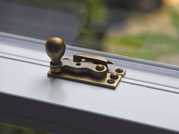 Timber Windows Hardware